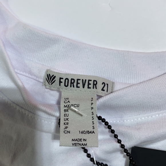 Forever 21 cropped long sleeve - Picture 3 of 3